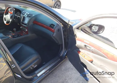 2010 Lexus Ls 460 z USA, uszkodzony, nr VIN JTHCL5EF3A5008353